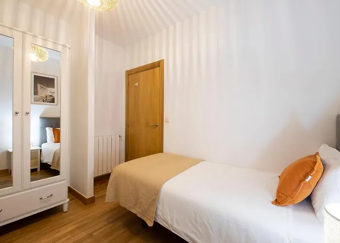 Legazpi, Amplio, Moderno Y Centrico Apartament *